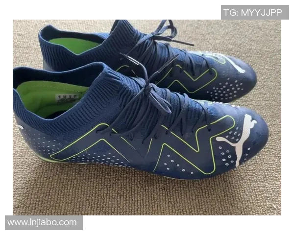 球星一周足球鞋的使用寿命有多长?了解高强度运动对鞋子的影响 球星一周足球鞋的使用寿命有多长?了解高强度运动对鞋子的影响