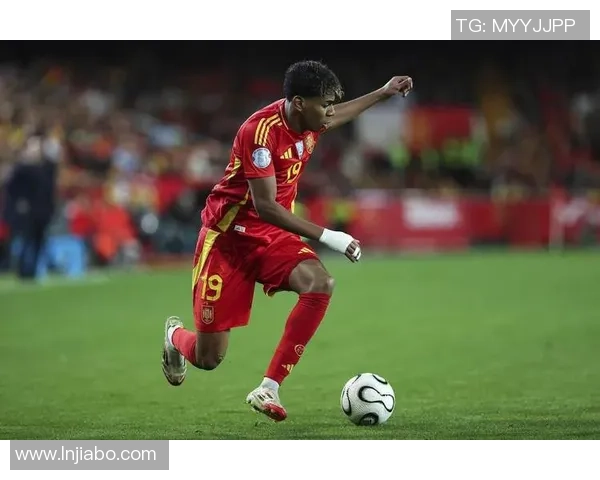 法国足球明星因踢人事件引发广泛关注成焦点人物 法国足球明星因踢人事件引发广泛关注成焦点人物